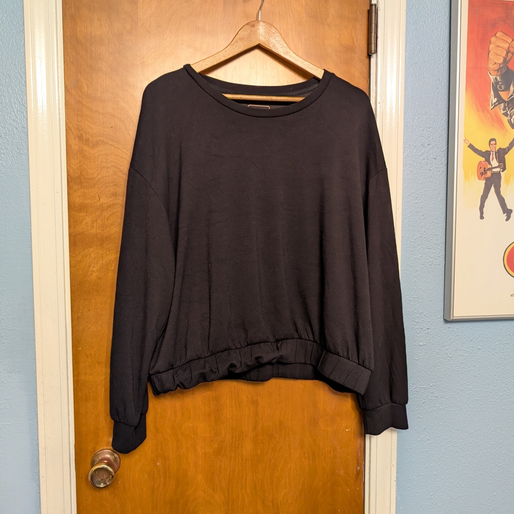 STYLUS Black Women's Sweatshirt